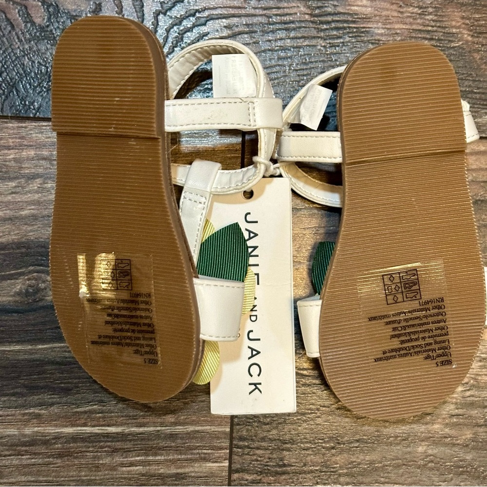 Janie and Jack little girls flower sandals size 5 - Picture 4 of 7